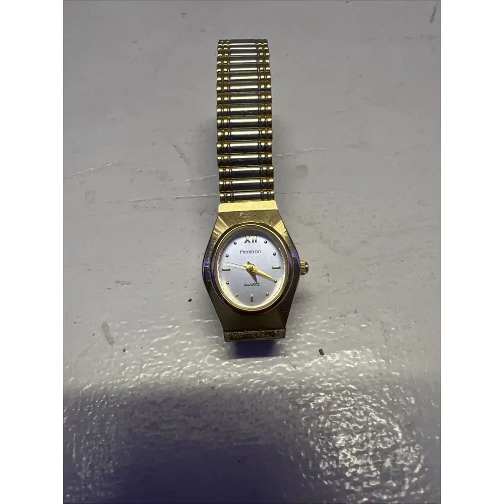 Armitron Now Watch Women's Gold Tone‎ Oval Dial Stretch Band Vtg